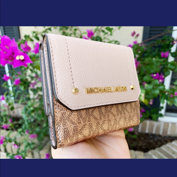 👜💕NWT Michael Kors Trifold Wallet Rose - Picture 7 of 7